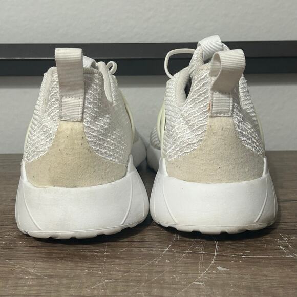 Adidas Questar Flow Men’s Athletic Shoes Sneakers Size 11 White - Picture 4 of 8